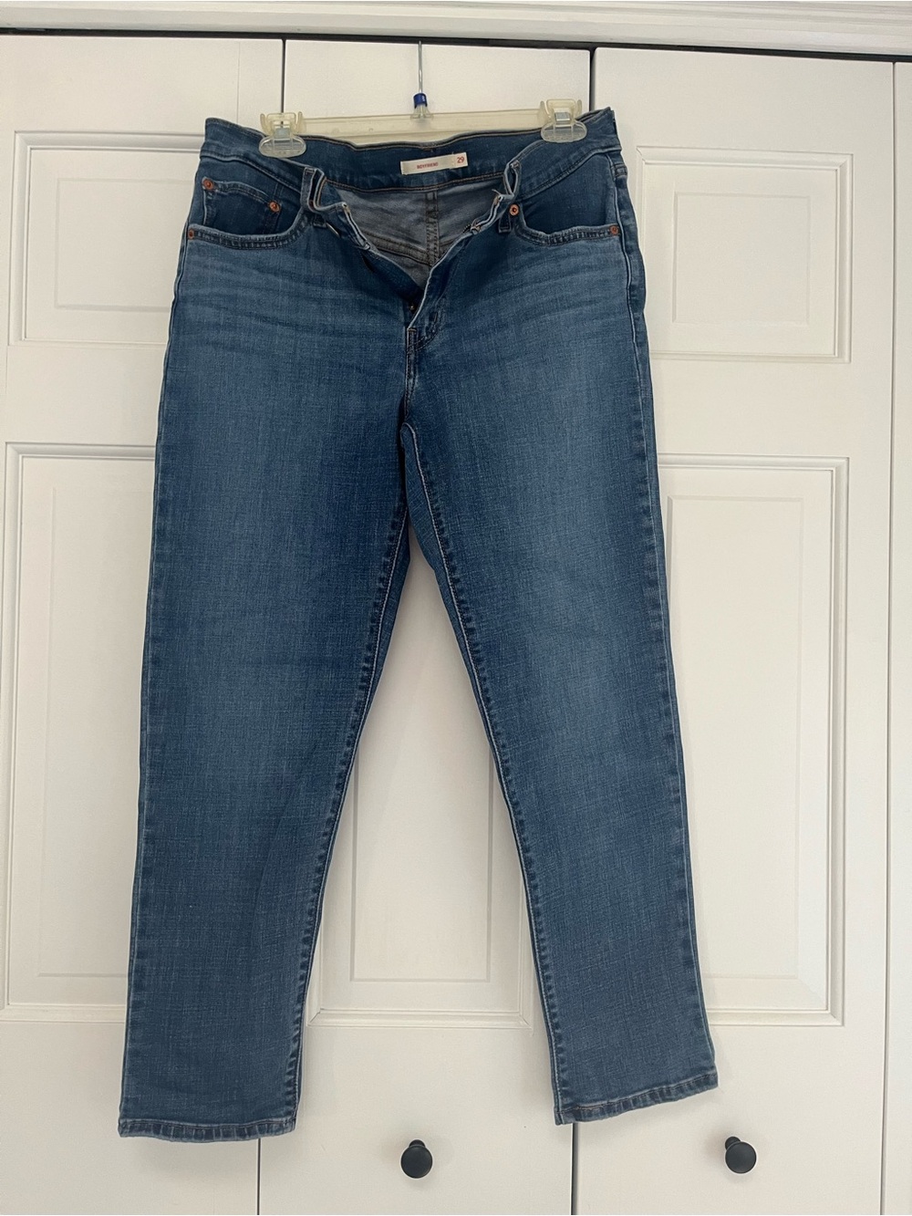 Levi’s Boyfriend Ankle Jeans Size 29 Medium Wash